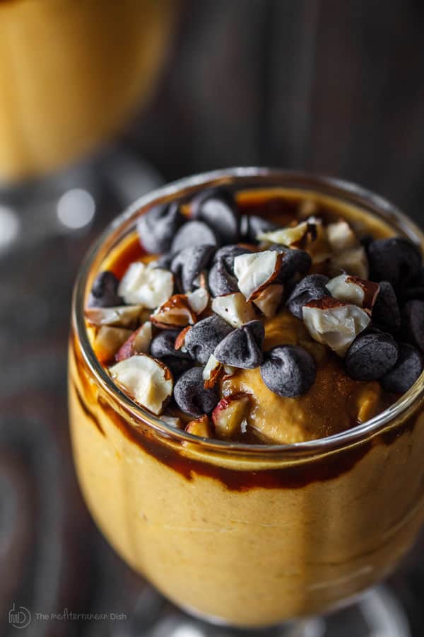 5-minute-pumpkin-greek-yogurt-parfait-the-mediterranean-dish