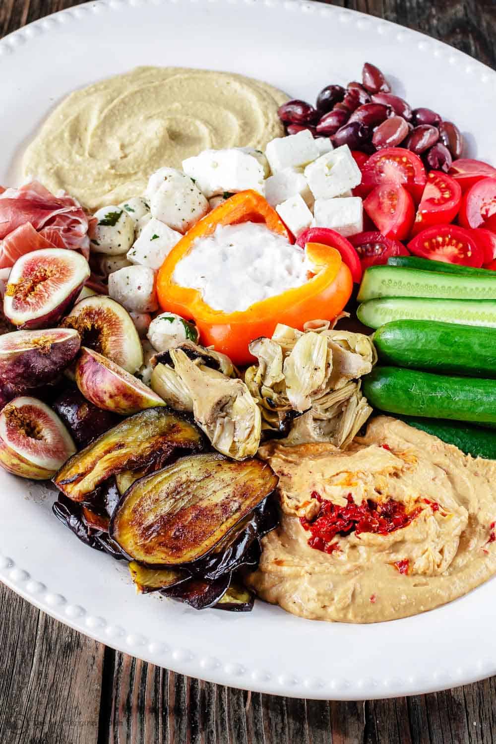 The Ultimate Mediterranean Mezze Platter (How to Video) | The ...