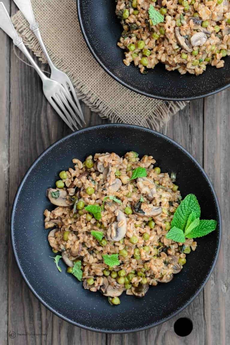 One-Pan Farro Recipe with Mushrooms and Peas | The Mediterranean Dish