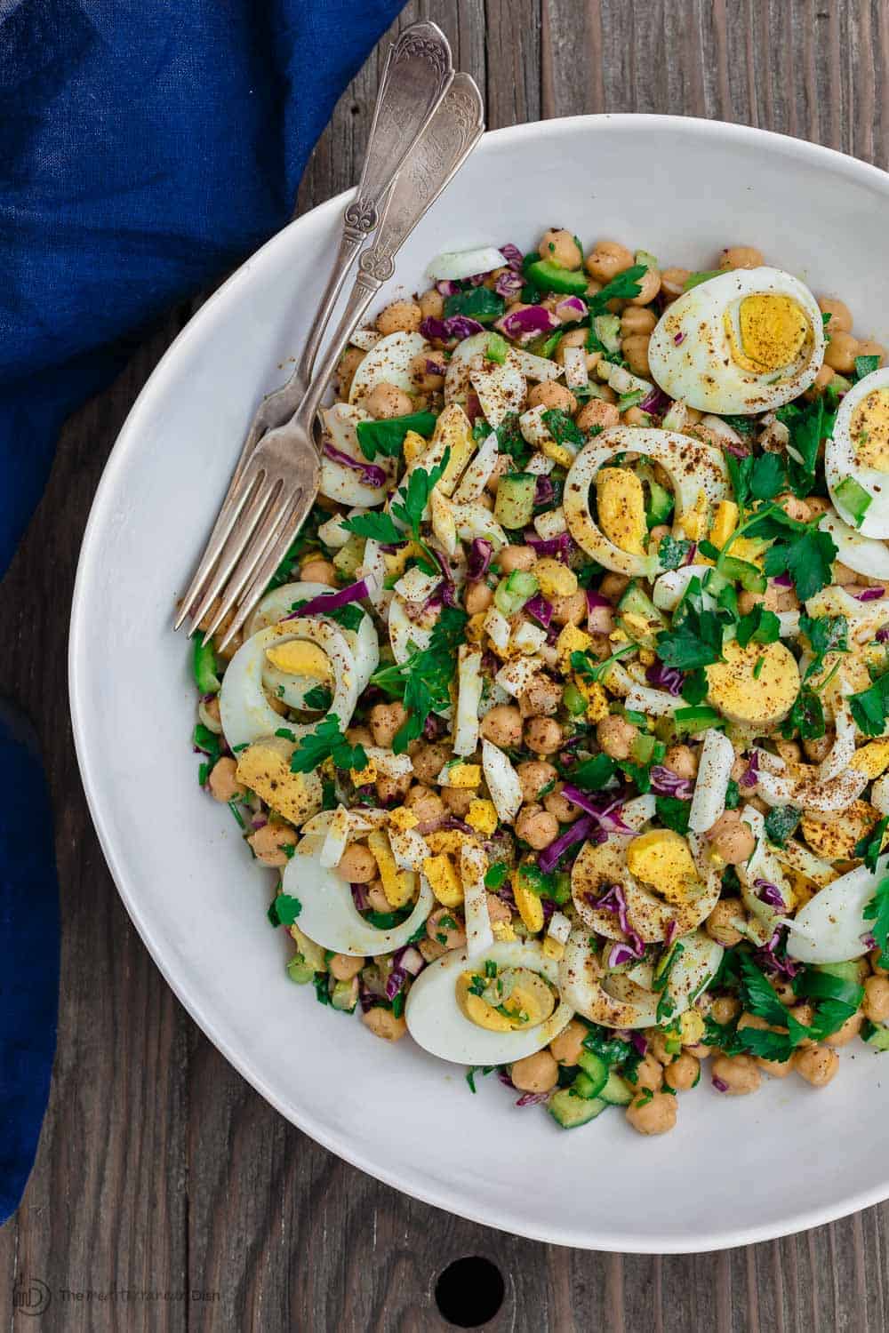 https://www.themediterraneandish.com/wp-content/uploads/2018/03/Mediterranean-Chickpea-Egg-Salad-Recipe-The-Mediterranean-Dish-1.jpg