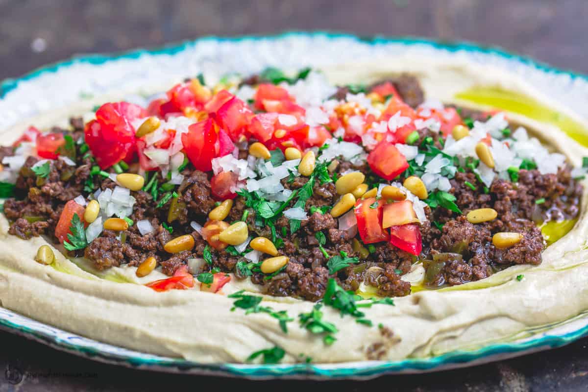 Ground Beef with Hummus and Pita Chips