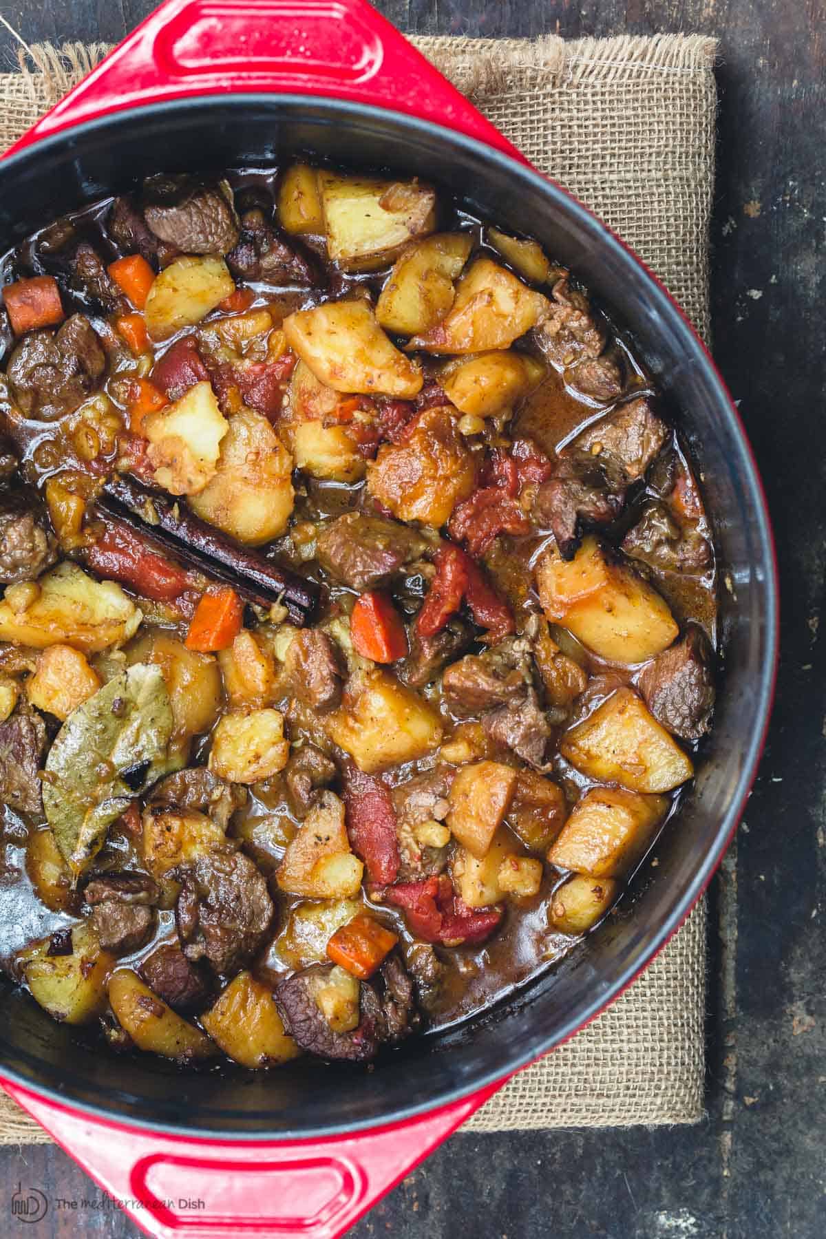 https://www.themediterraneandish.com/wp-content/uploads/2019/10/Moroccan-lamb-stew-recipe-9.jpg