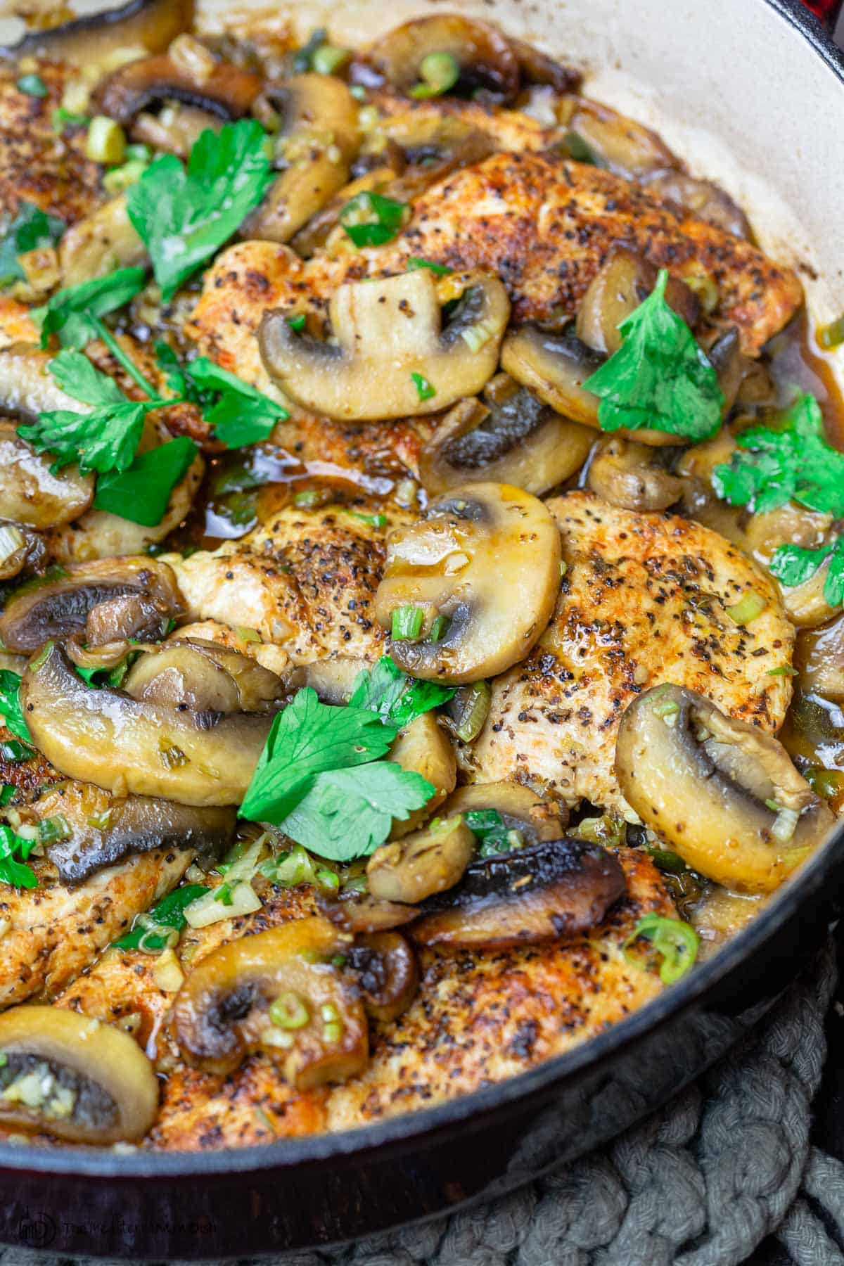 20-Minute Skillet Mushroom Chicken | The Mediterranean Dish