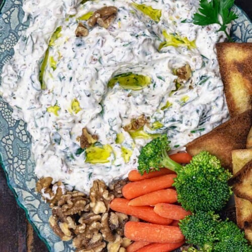 Hazelnut Spinach Greek Yogurt Dip - Cheftini