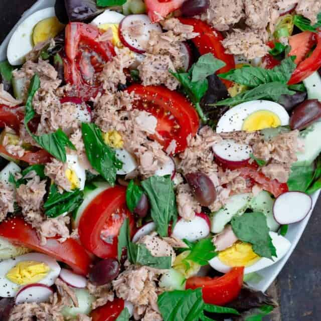 10-Min Mediterranean Tuna Salad (Bold & Healthy) | The Mediterranean Dish