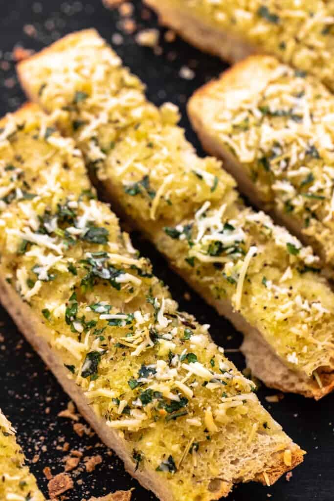 How to Make Perfect Garlic Bread (No-Fail Recipe) - The Mediterranean Dish