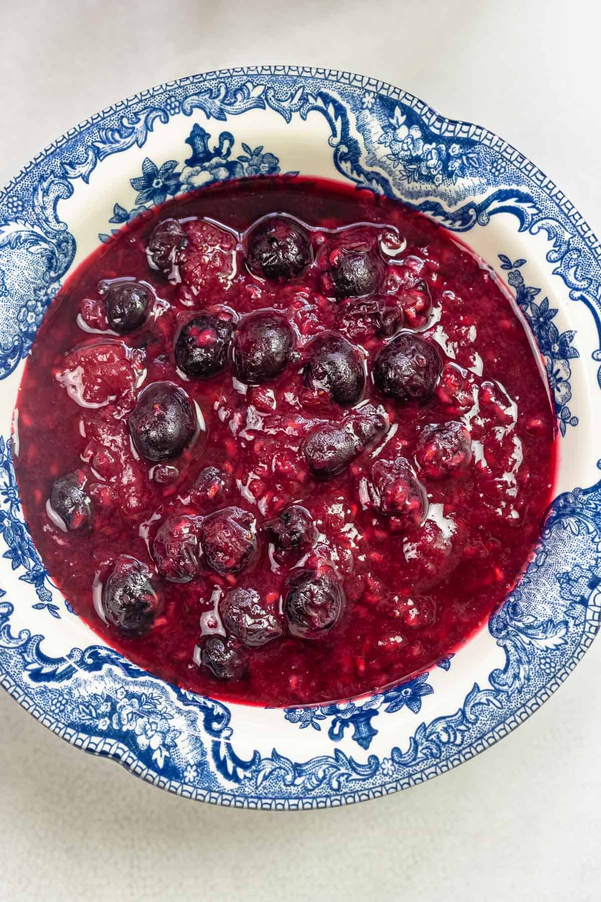 Quick Berry Compote Recipe (5 Ingredients. 2 Ways.) - Easy Healthy Meal ...