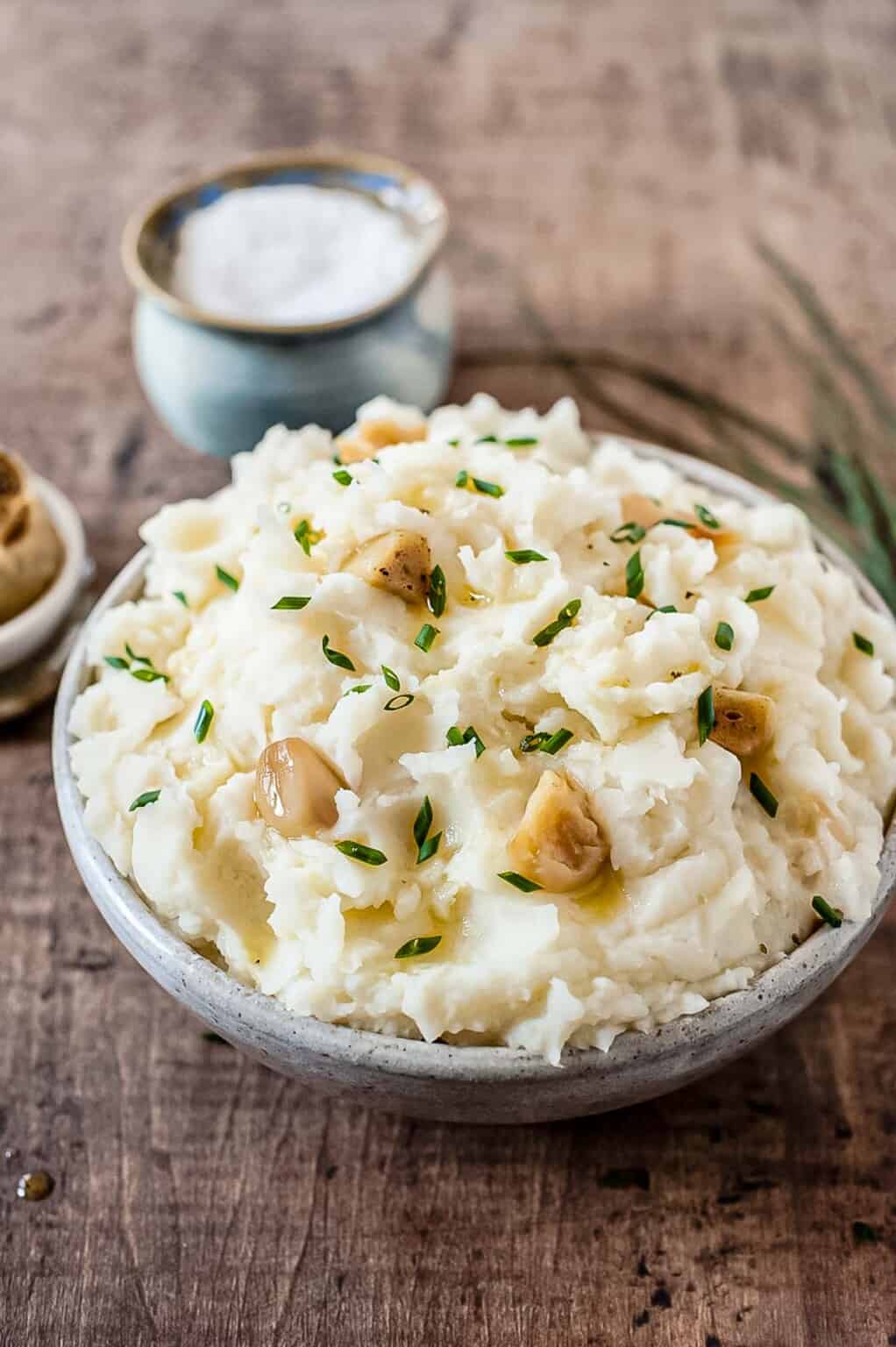 Roasted Garlic Mashed Potatoes | The Mediterranean Dish