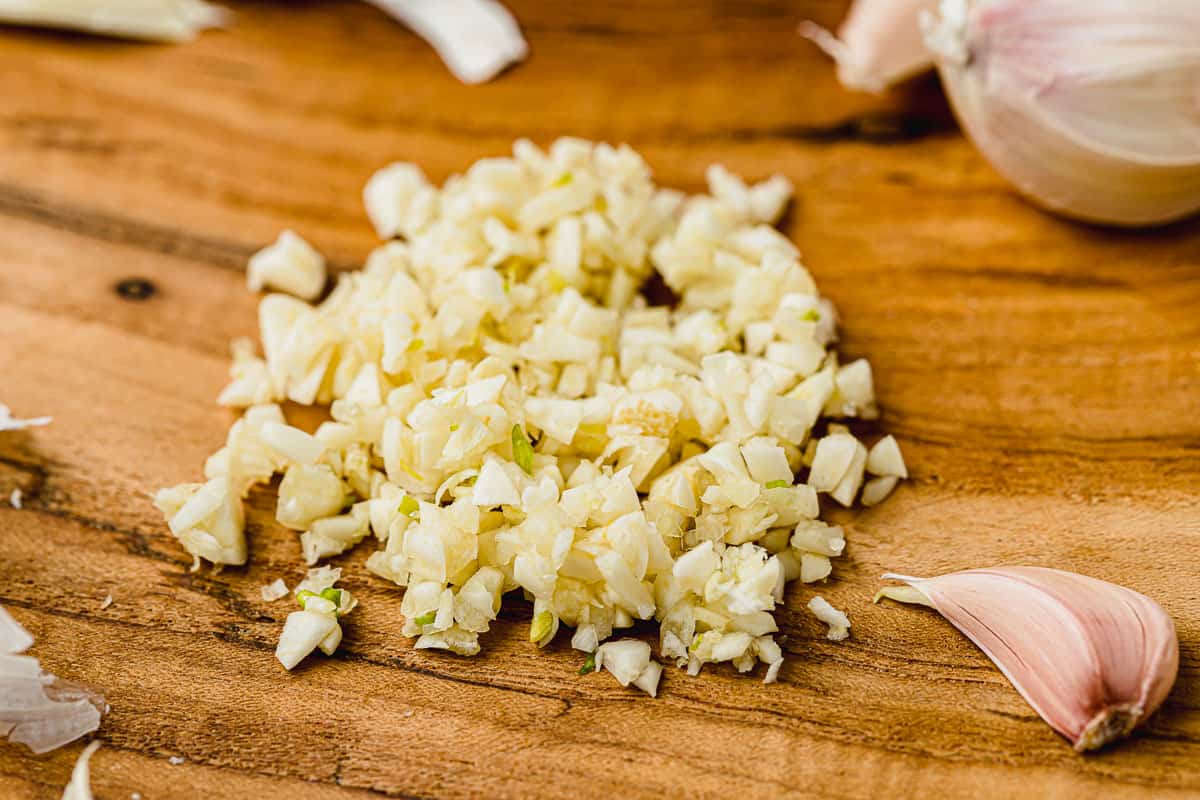 Try our easy to use Finely Crushed Garlic