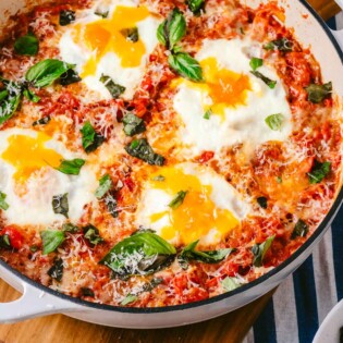 Eggs In Purgatory (Uova In Purgatorio) | The Mediterranean Dish