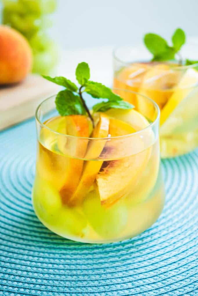 White Sangria | The Mediterranean Dish