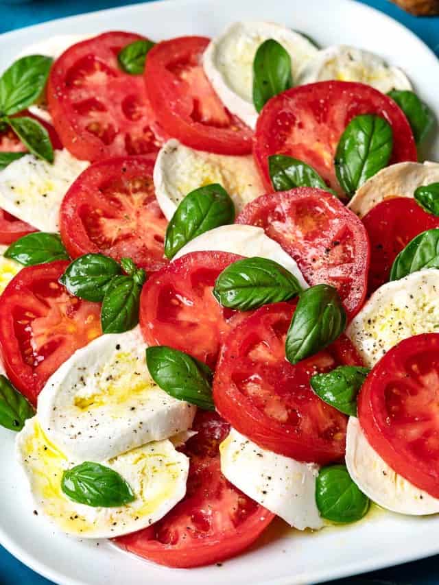 caprese salad web story poster image.