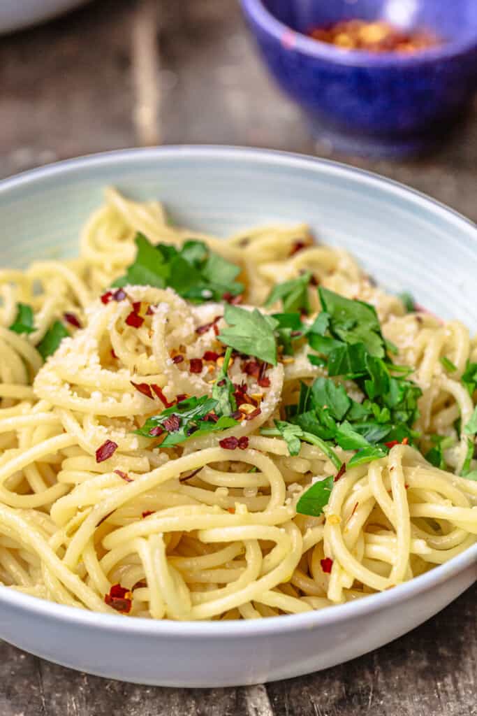 Spaghetti Aglio e Olio | The Mediterranean Dish