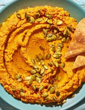 pumpkin hummus web story poster image.