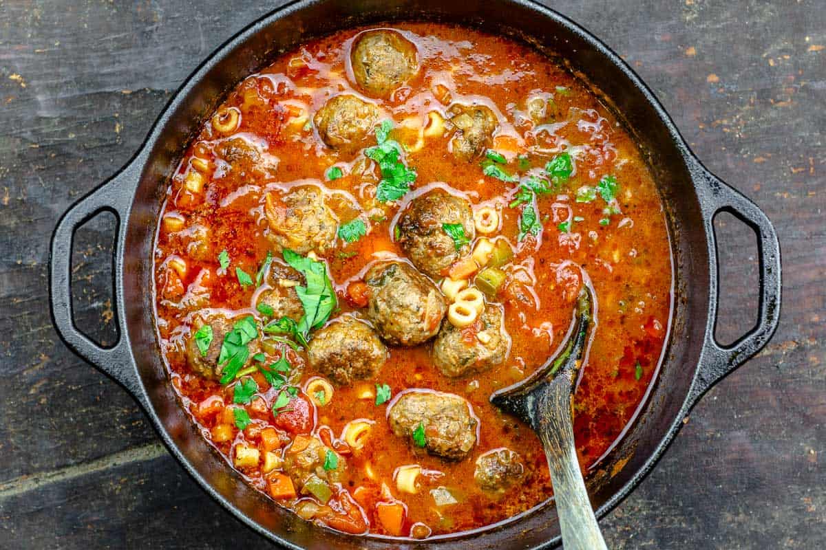 https://www.themediterraneandish.com/wp-content/uploads/2023/10/meatball-soup-recipe-2023-6.jpg