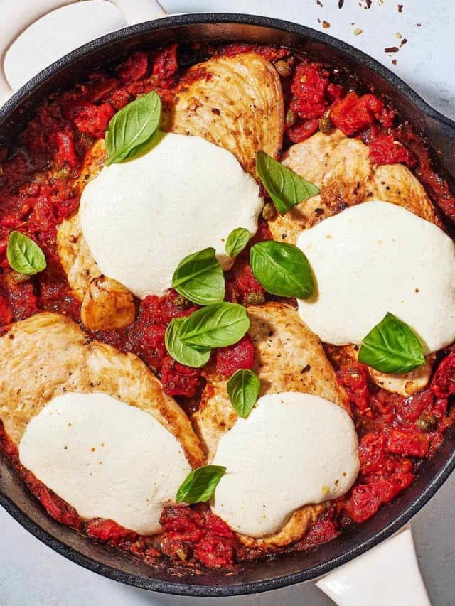 Pollo Alla Pizzaiola (Chicken in Tomato Sauce) - The Mediterranean Dish