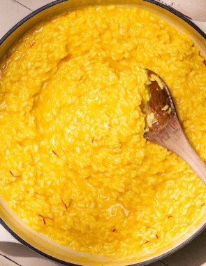 risotto alla milanese saffron risotto web story poster image.