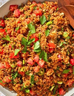 kisir turkish bulgur salad web story poster image.